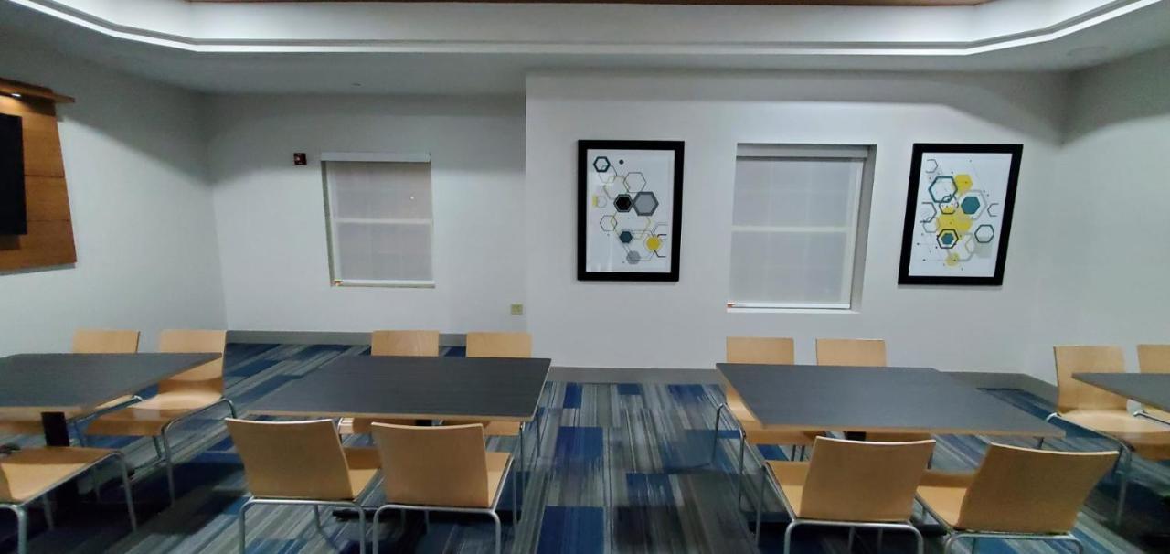 Holiday Inn Express & Suites Williamsburg By Ihg Extérieur photo