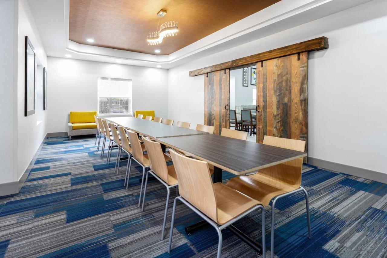 Holiday Inn Express & Suites Williamsburg By Ihg Extérieur photo