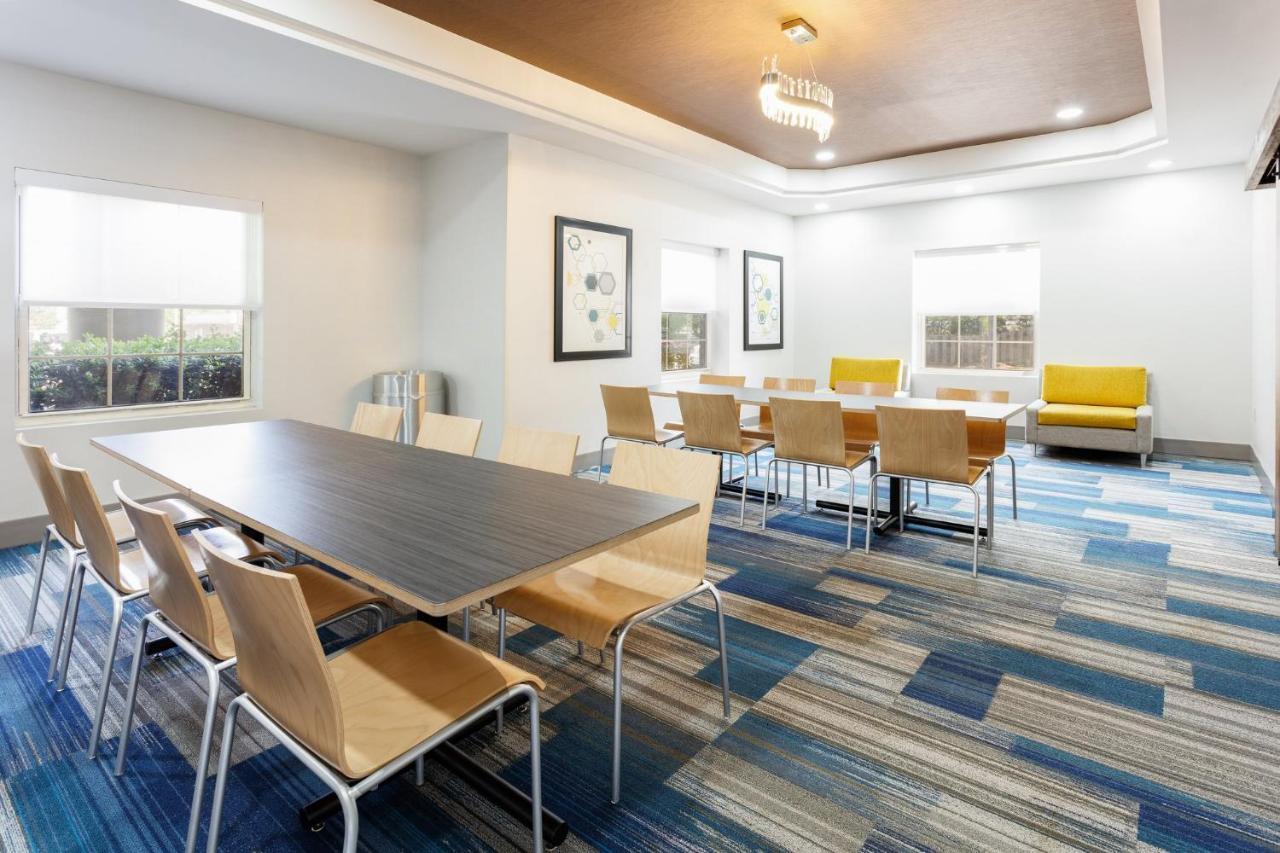 Holiday Inn Express & Suites Williamsburg By Ihg Extérieur photo